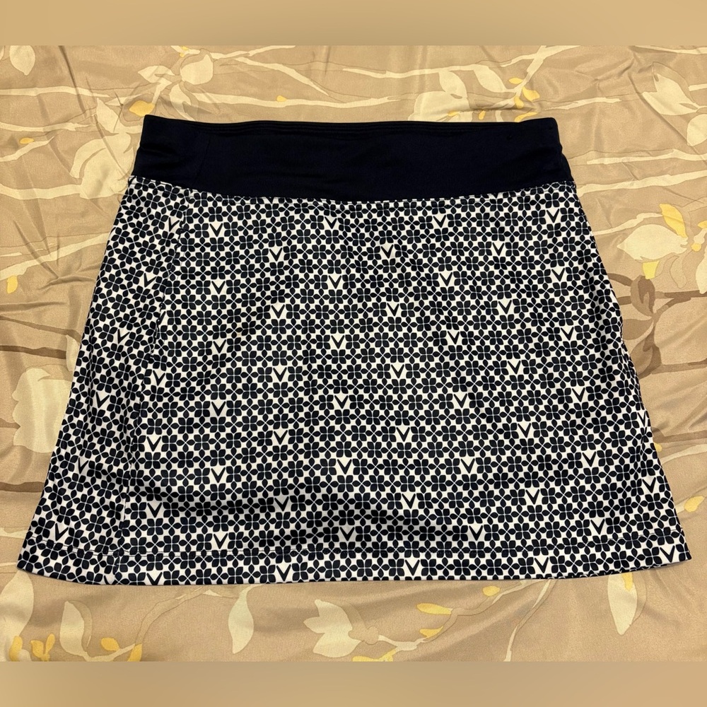 Callaway Women's Skort in Navy and White